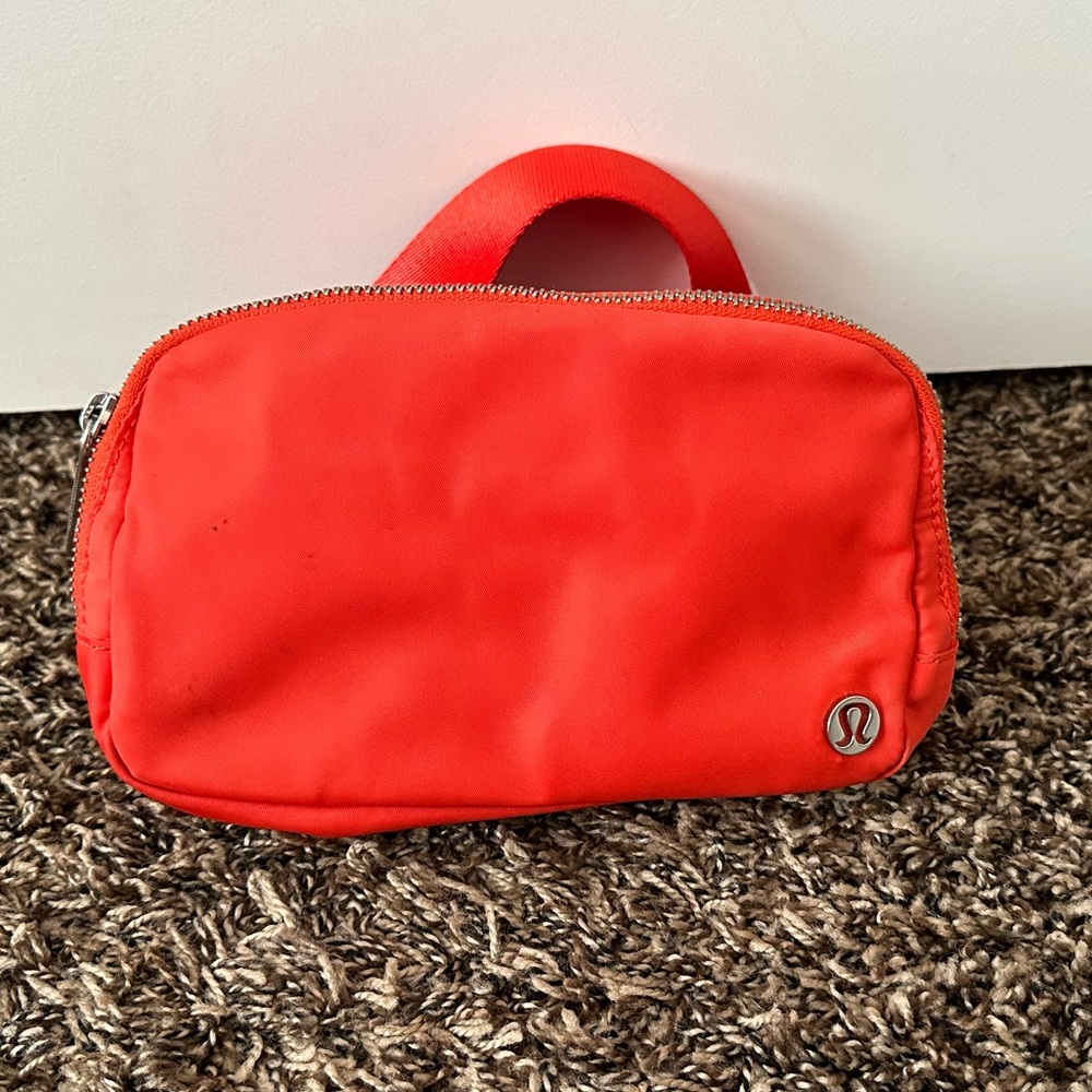 Lululemon Beltbag, Red
